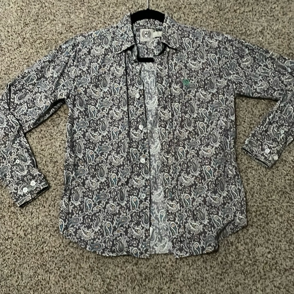 Cinch medium size ten boys long sleeve button down shirt